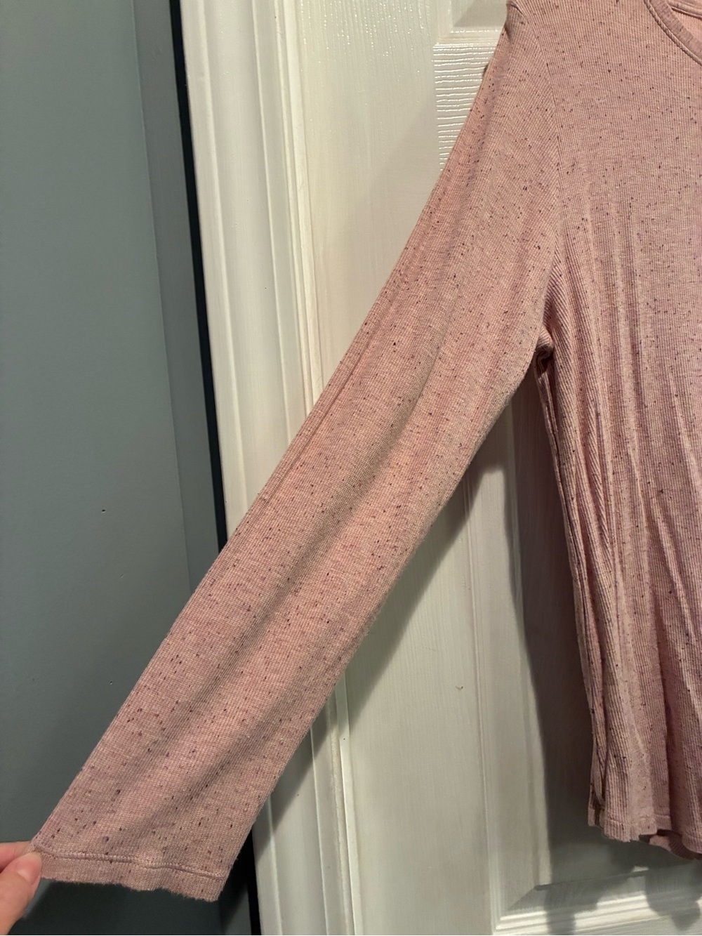 Old Navy Long-Sleeve Crewneck Top in Dusty Pink Speckle - Picture 3 of 6
